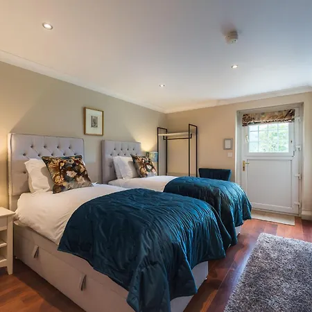 Hilltop House By Birch * Starbotton