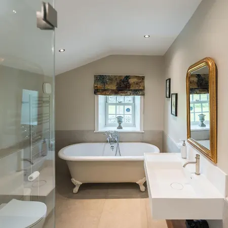 Hilltop House By Birch بيت للعطل