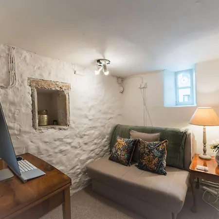 بيت للعطل Hilltop House By Birch *