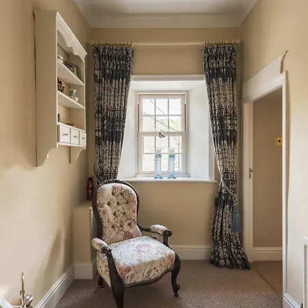 بيت للعطل Hilltop House By Birch