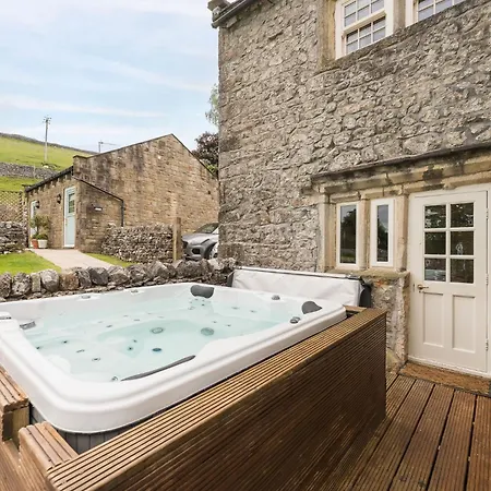 Hilltop House By Birch Сasa de vacaciones *