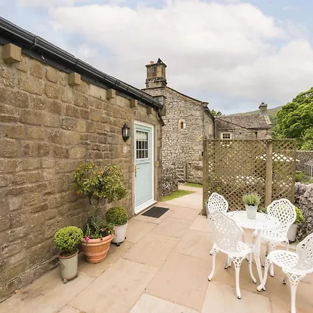 Сasa de vacaciones Hilltop House By Birch *