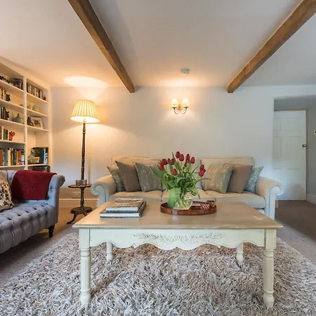 Сasa de vacaciones Hilltop House By Birch Starbotton