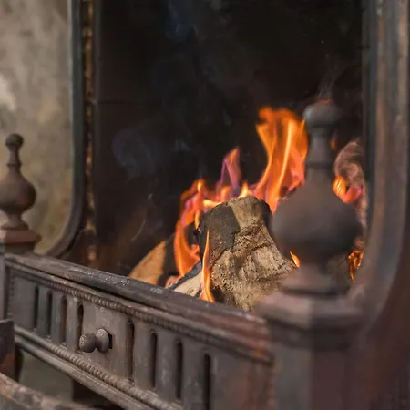 Сasa de vacaciones Hilltop House By Birch *